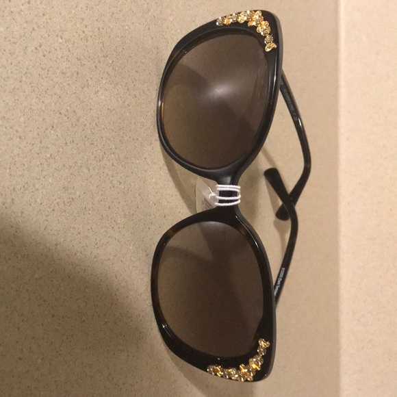 Meet your Posher, Marilyn - Picture 2 of 4